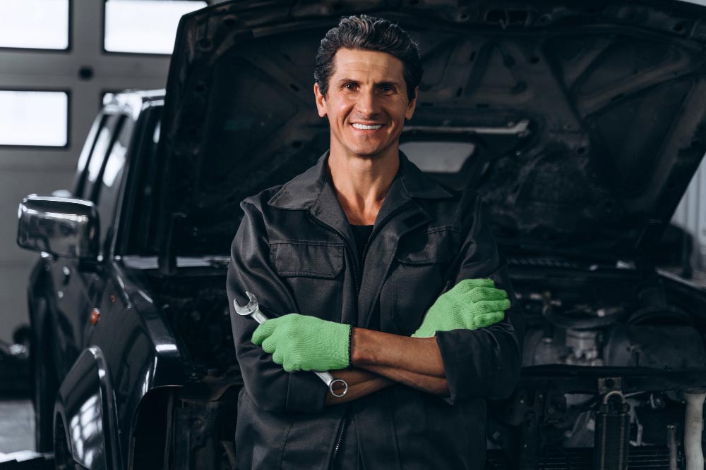 Mechanic Looking happy after Getting SEO Optimisation